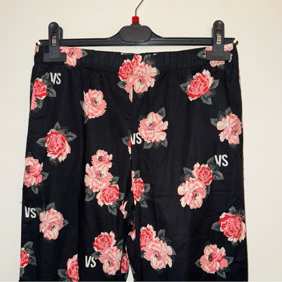 Victoria’s Secret Two Piece Floral Pajamas Size Extra Small - Picture 11 of 14